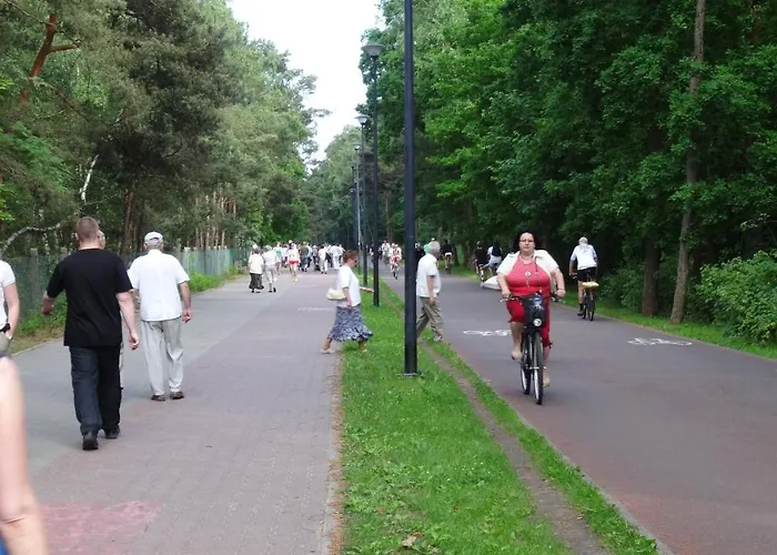 Sunny Sleeps 4 By The With Garden Patio - Przymorze *