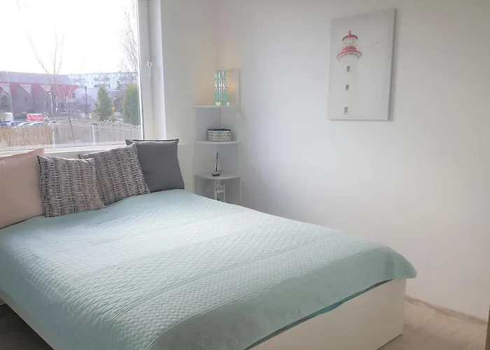 Sunny Sleeps 4 By The With Garden Patio - Przymorze Apartmán Gdaňsk