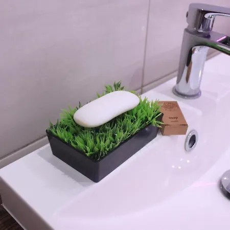 Apartament Sunny Sleeps 4 By The With Garden Patio - Przymorze