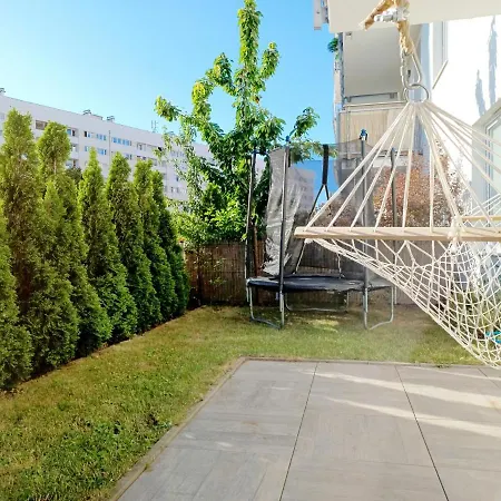 Sunny Sleeps 4 By The With Garden Patio - Przymorze * 格但斯克