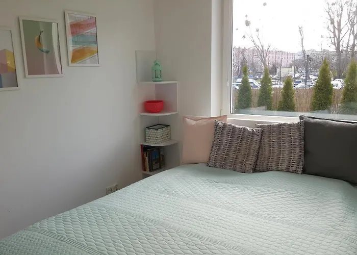 Sunny Sleeps 4 By The With Garden Patio - Przymorze *