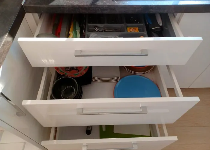 Sunny Sleeps 4 By The With Garden Patio - Przymorze Apartment Gdansk