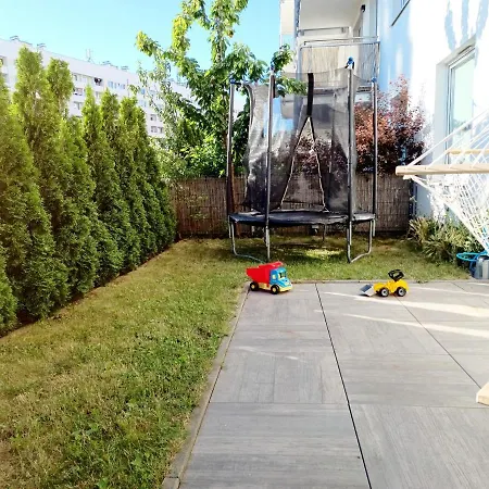 Sunny Sleeps 4 By The With Garden Patio - Przymorze * Gdansk