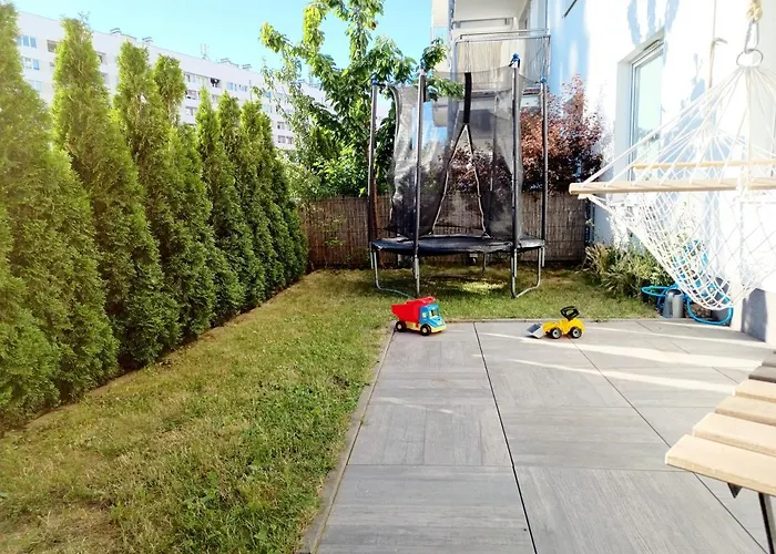 Sunny Sleeps 4 By The With Garden Patio - Przymorze * Gdańsk